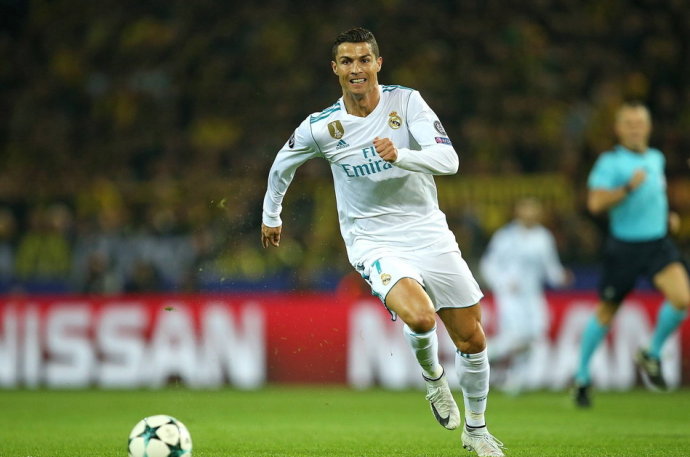 包含马耳他客场-大胜安哥拉，德尔成功梅开二度的词条