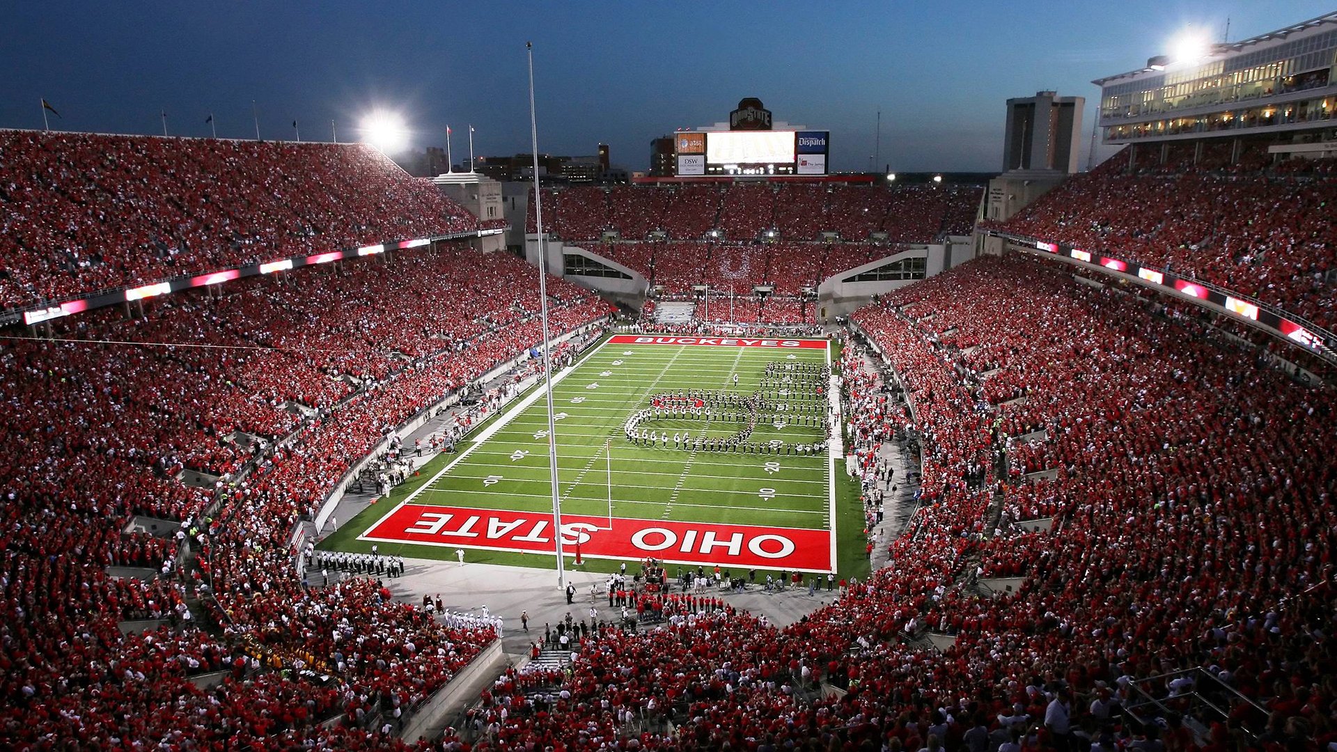 双线传奇，勒沃库森终结蓝军时代，内马尔在F1街道赛上演速度艺术