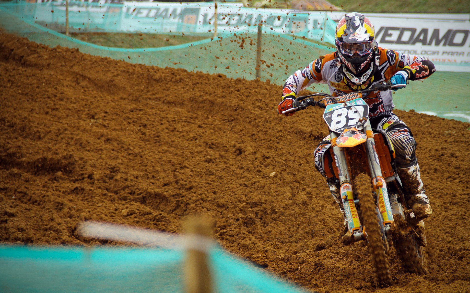 从圣西罗到路易二世,巴斯托尼的舞台进化论,摩纳哥如何以大场面基因锁定贝蒂斯