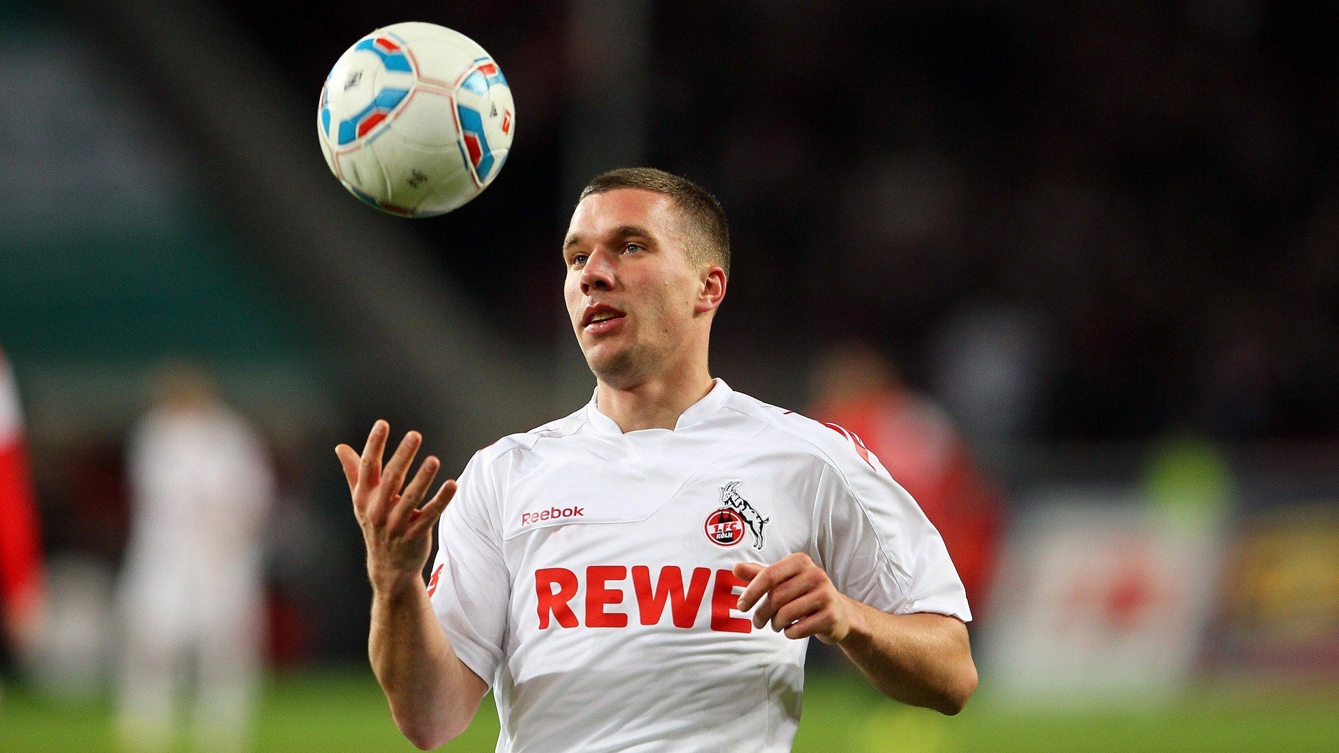 F1新赛季揭幕战之夜，伊萨克，大场面先生的加冕礼